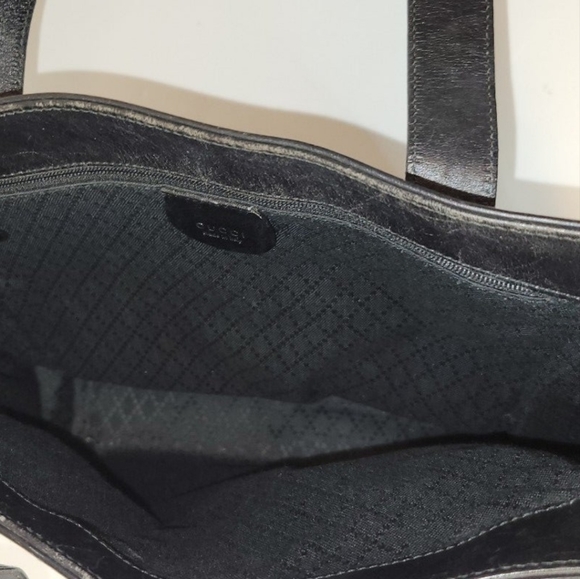 Gucci  Nylon and Leather Bag. - Picture 6 of 10